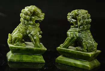 Zriedkavé pár 100% Čína prírodné green jade ručne vyrezávané sochy fo pes, lev Zriedkavé pár 100% Čína prírodné green jade ručne vyrezávané sochy fo pes, lev 2